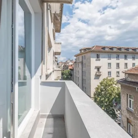Sofia's Finest 2bd Luminous In Center Apartment
